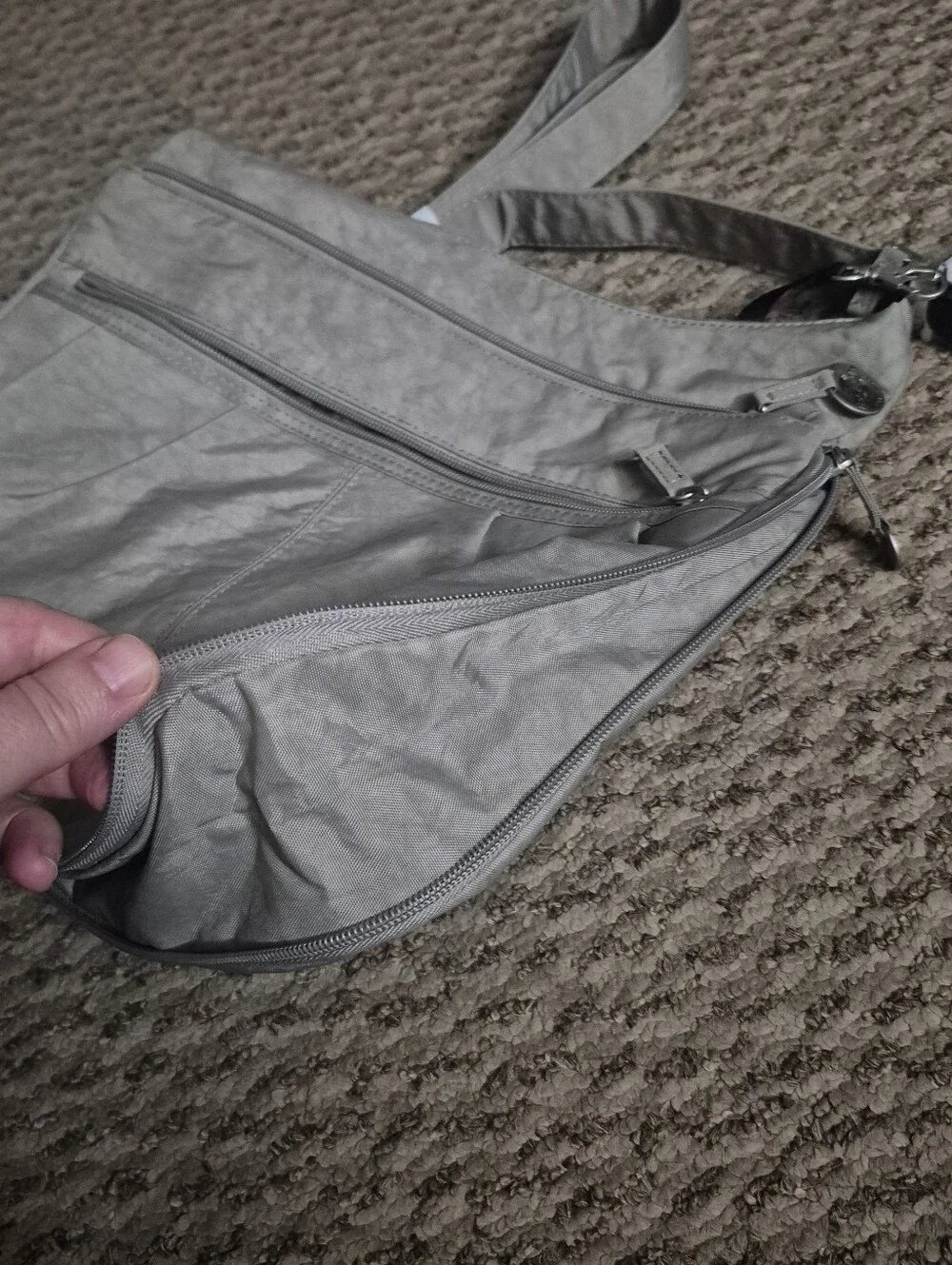 Vintage Travelon RFID Blocking Expandable Crossbody Bag & Wallet with Tags-Gray